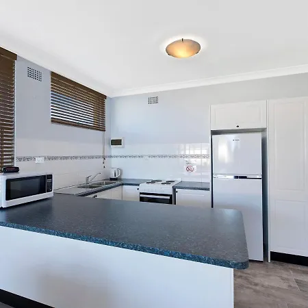 Golden Sands Apartment 10 Entrance Exterior photo
