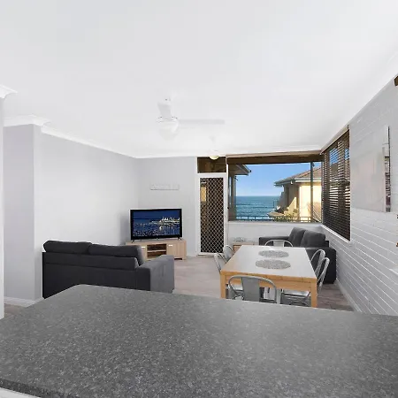 Golden Sands Apartment 10 Entrance Exterior photo