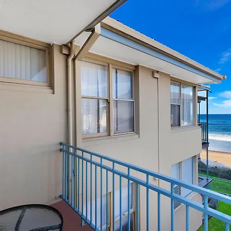 Golden Sands Apartment 10 Entrance Exterior photo