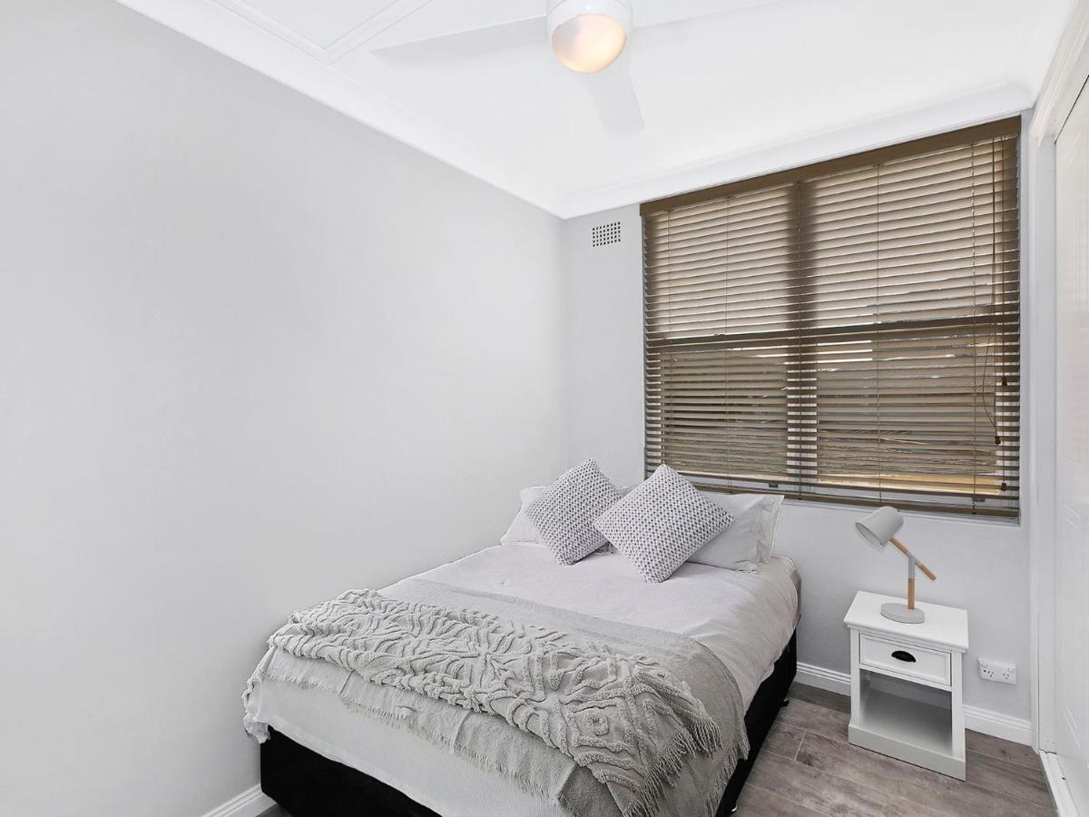 Golden Sands 10 Apartment