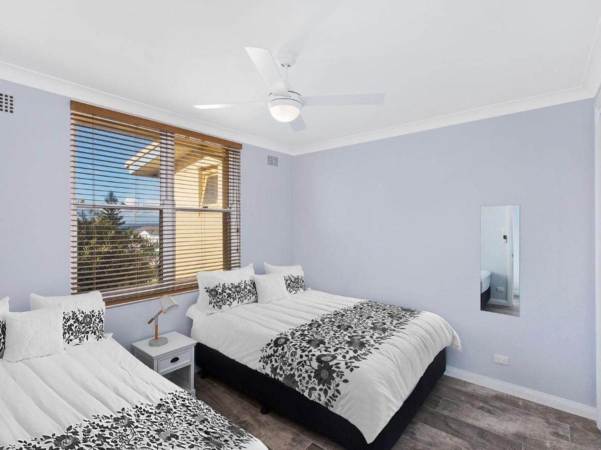 Golden Sands 10 Apartment *